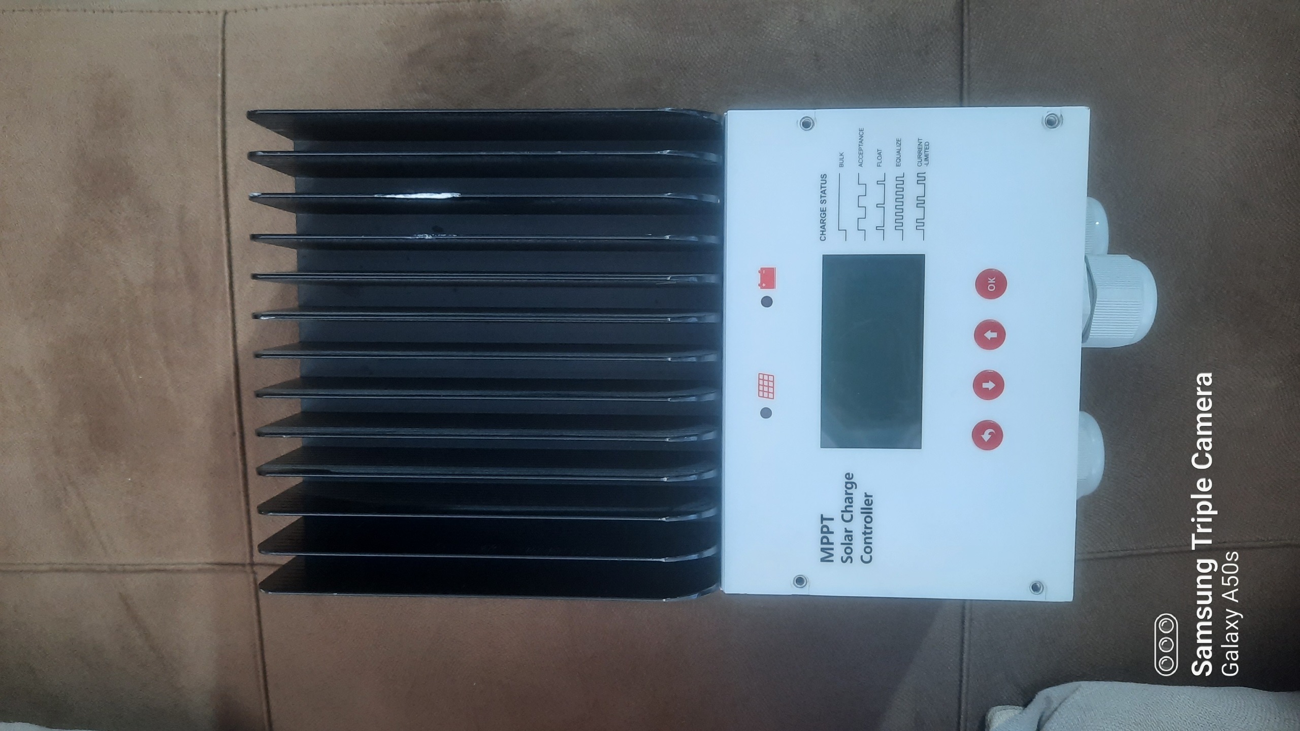 کنترل شارژر خورشیدی MPPT مدل MT4860