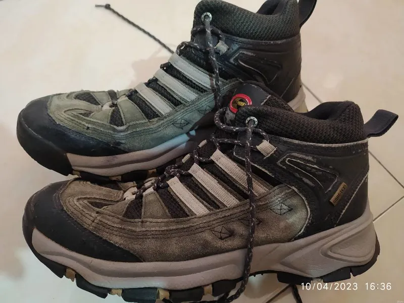 کفش کوهنوردی آدیداس