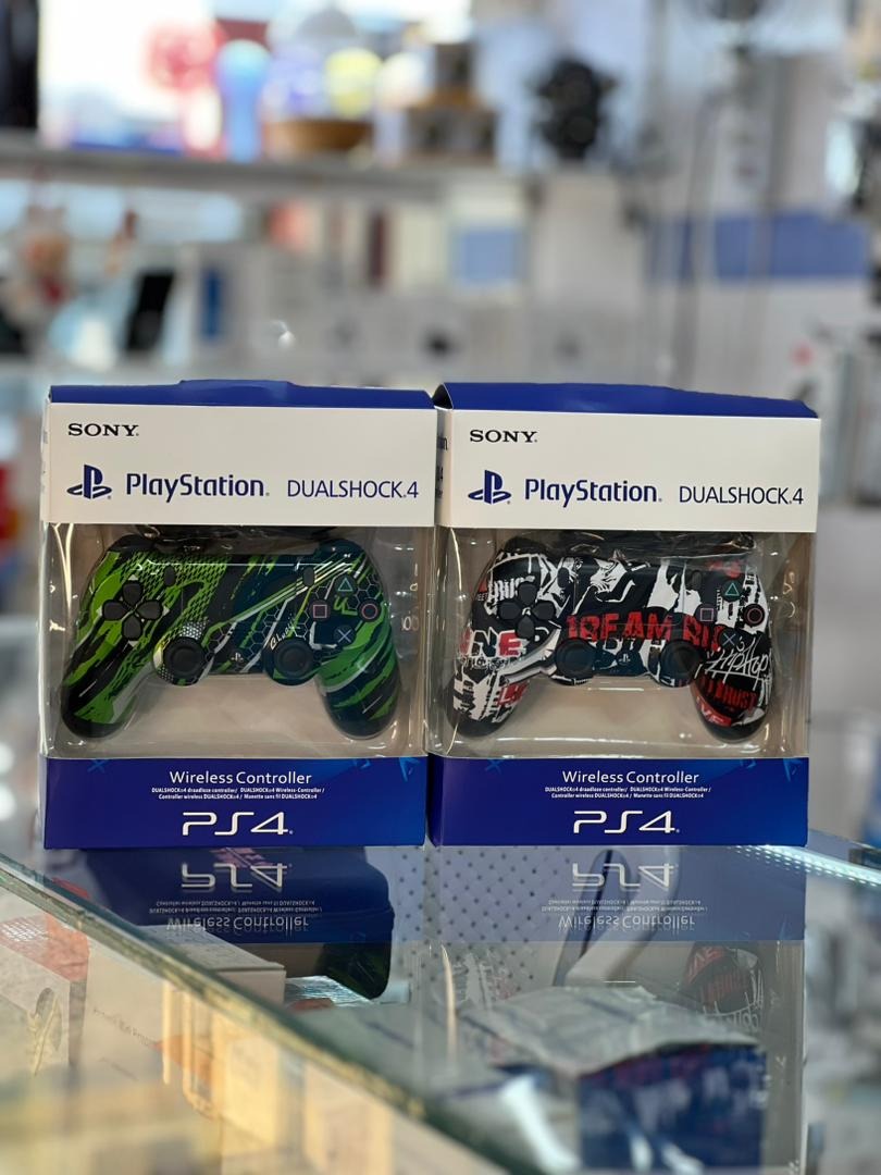 دسته های کپی PS4 (DUALSHOCK) با طراحی خاص