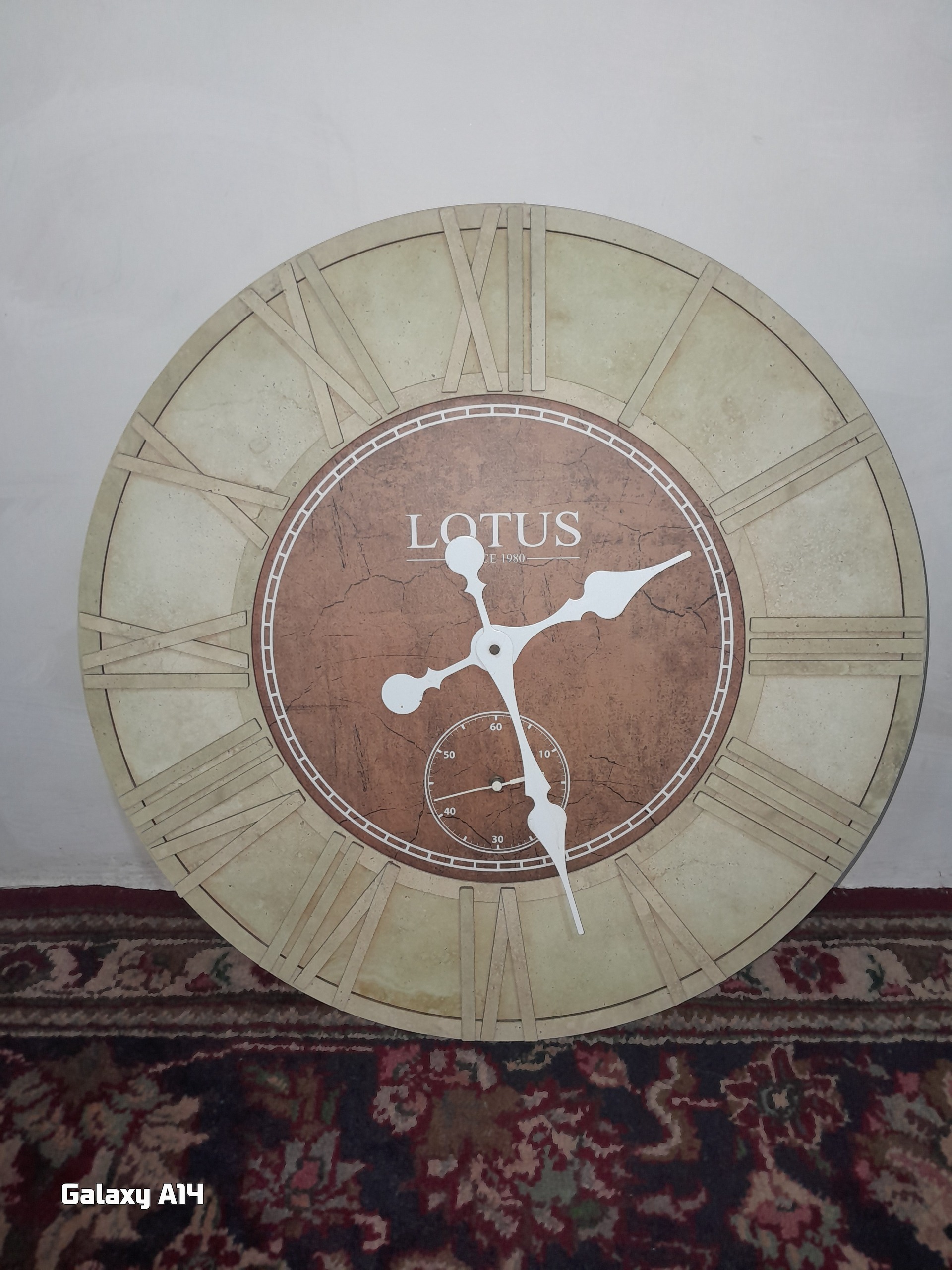 ساعت دیواری زیبا