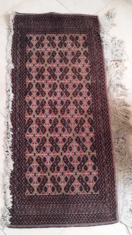 قالیچه دستباف قدیمی