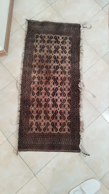 قالیچه دستبافت قدیمی