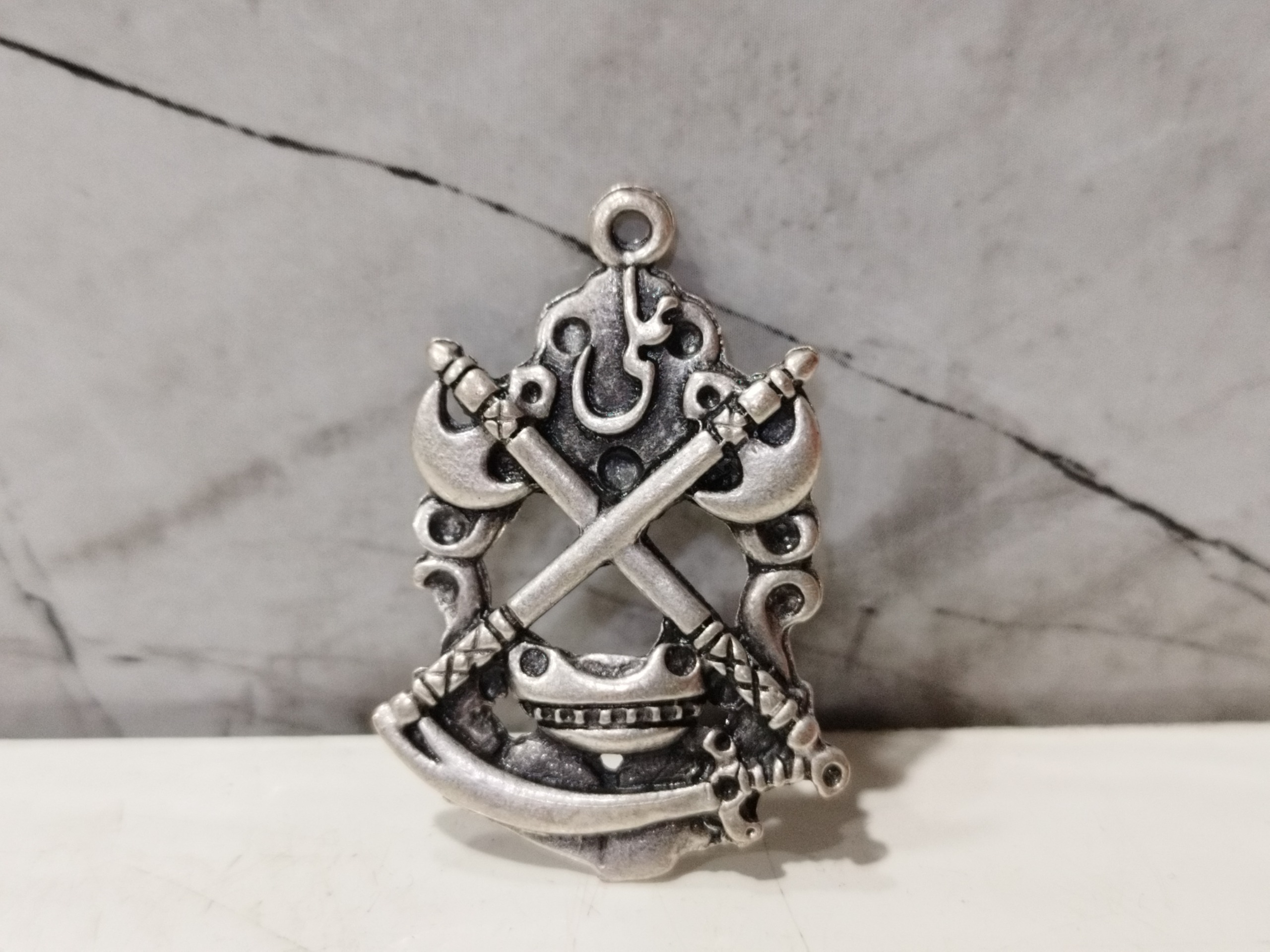 آویز قدیمی گردنبند کشکول