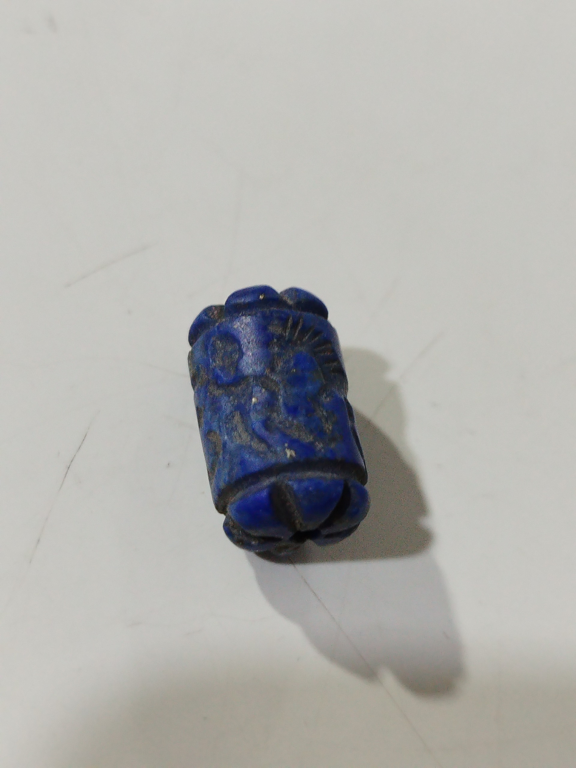 مهره لول لاجورد قدیمی، تصویری و قاب شده بینظیر