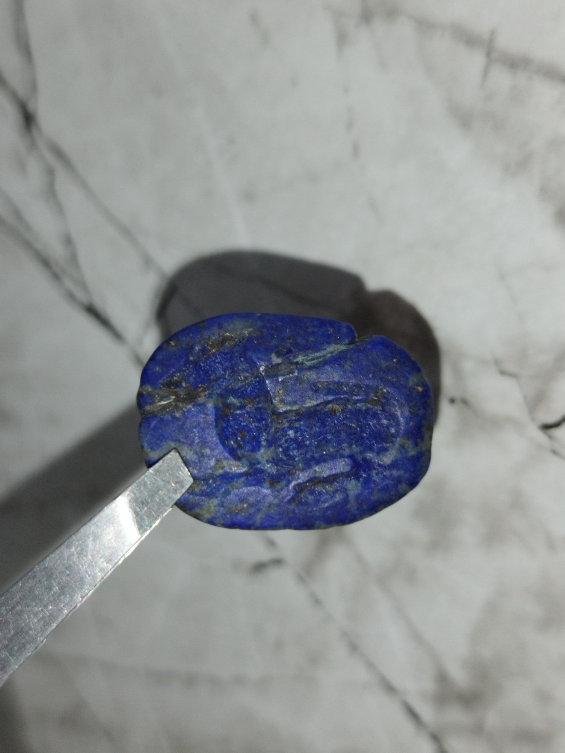 مهر قدیمی لاجورد نقش برجسته