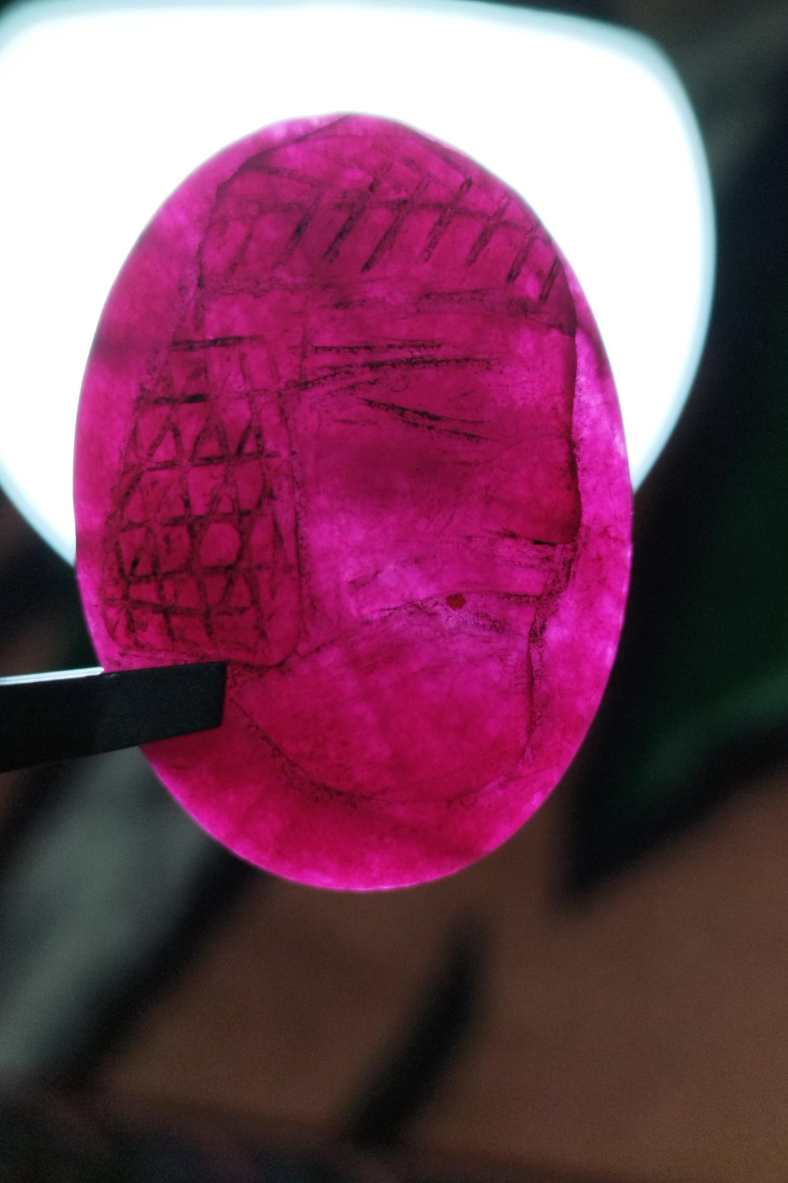 مهر ونشان رخ یاقوت هخامنشی