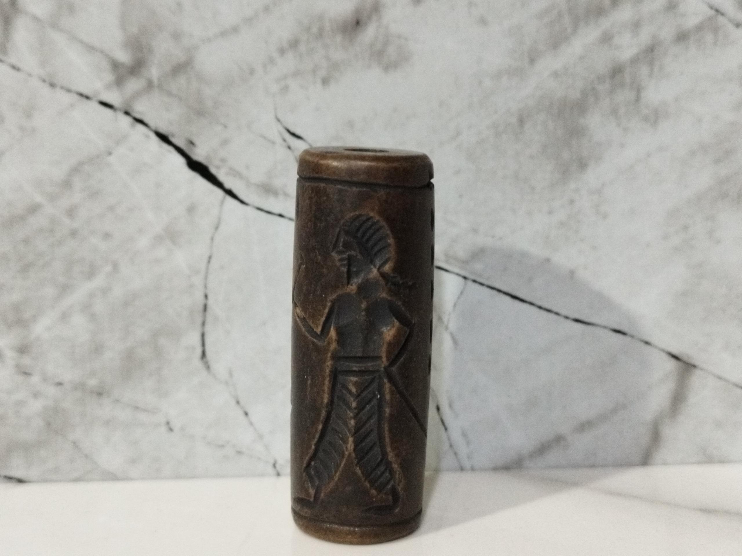 مهر لول استوانهای تمام نقش برجسته قدیمی بینظیر