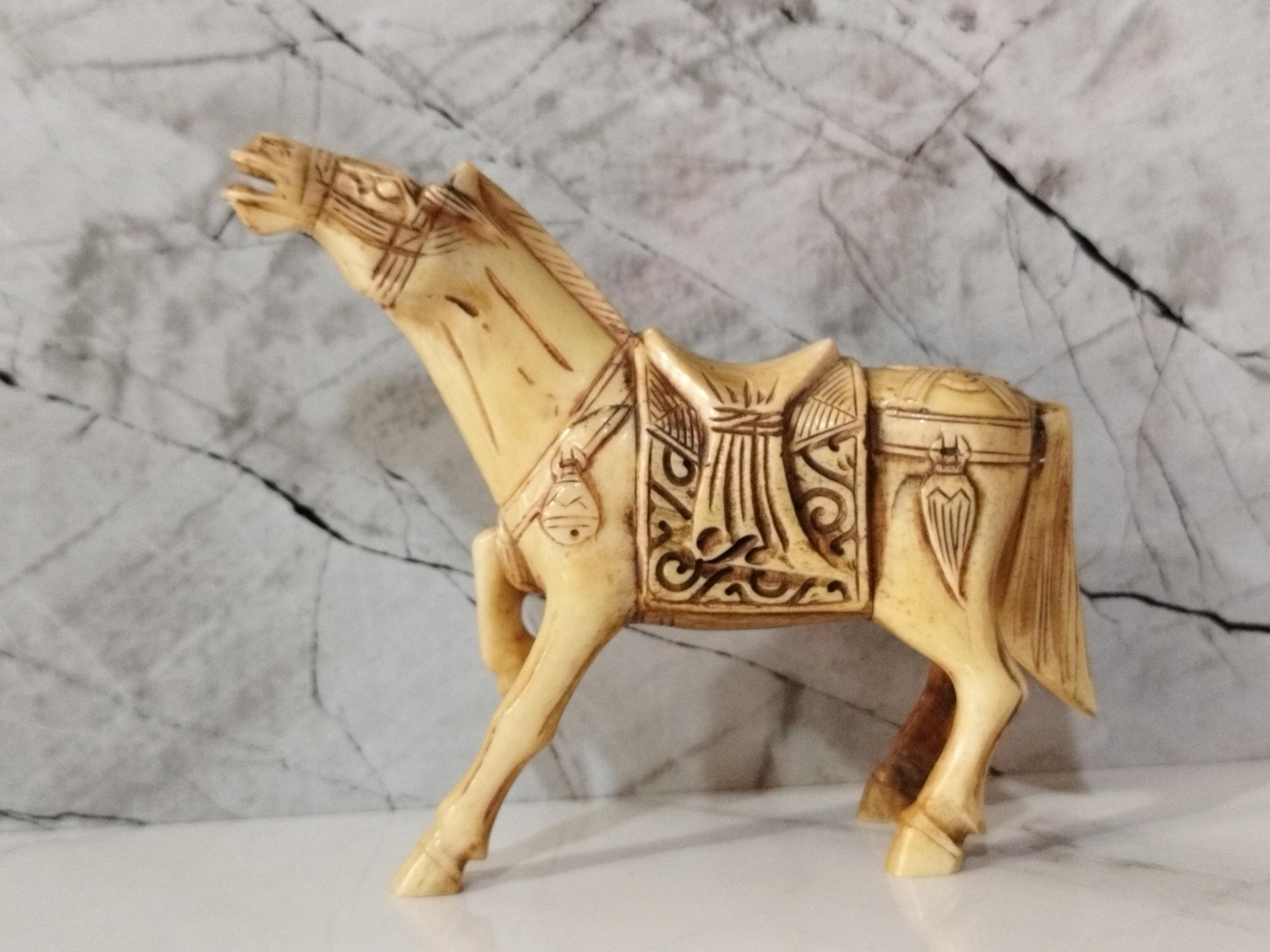 مجسمه اسب قدیمی تمام هنر دست