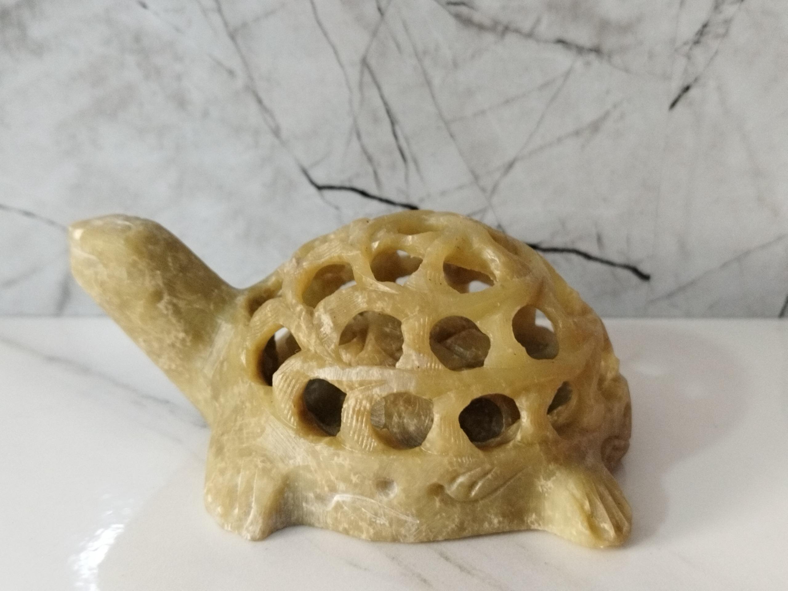 مجسمه لاکپشت یشم با تراش یک تکه توخالی