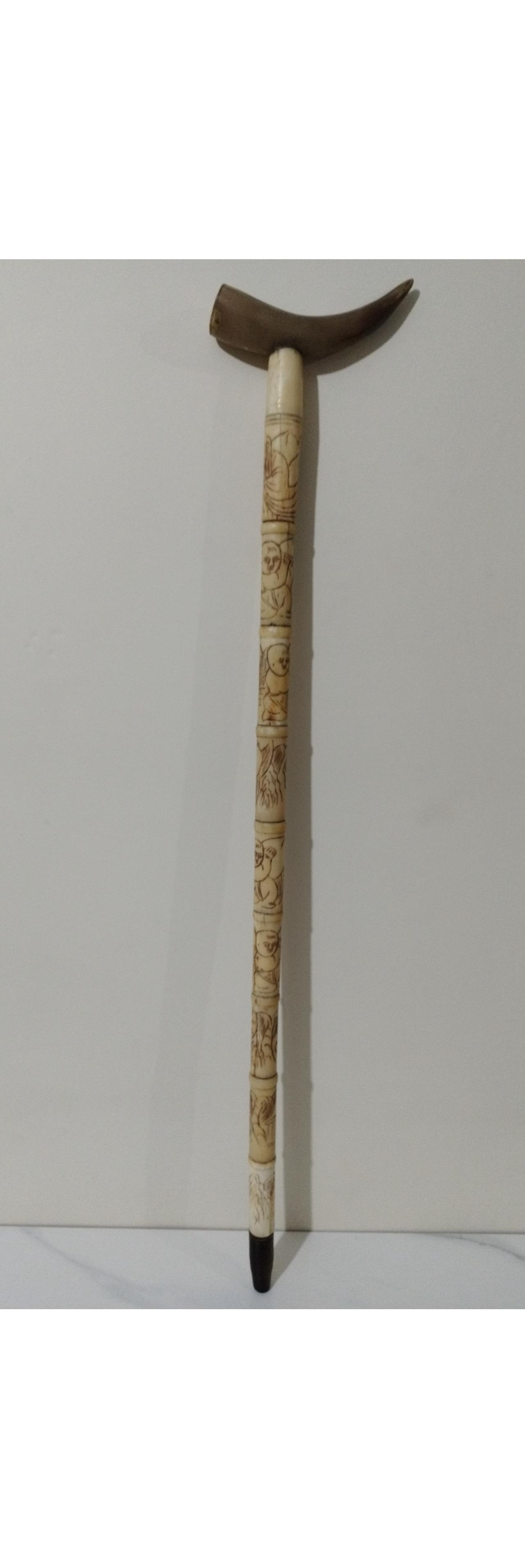 عصای قدیمی و هنری