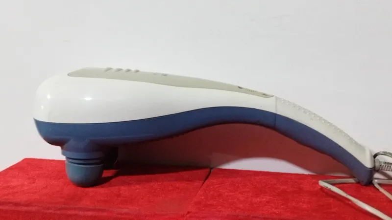 ماساژور برقی دستی توضیحات مطالعه شود