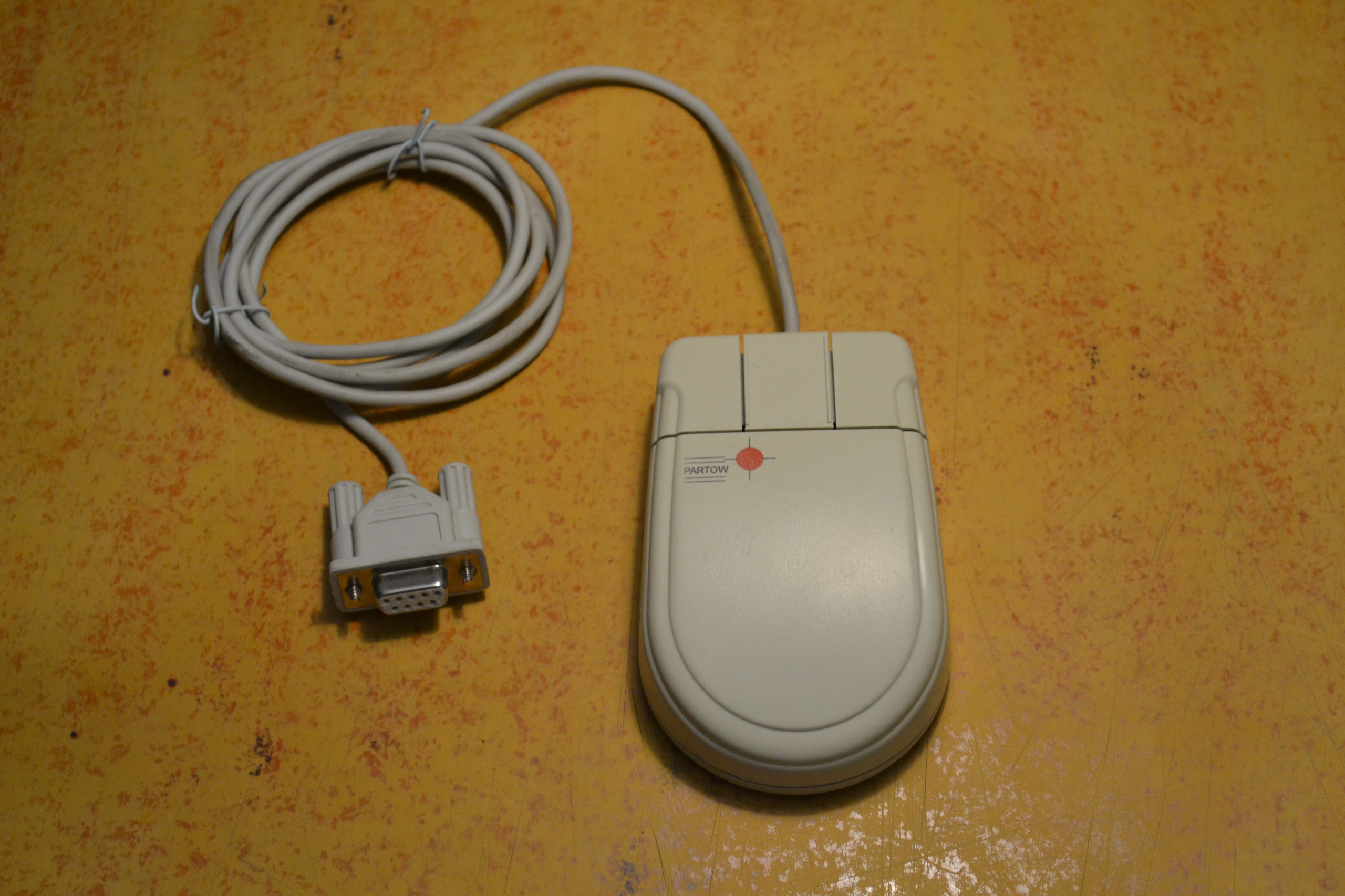 موس غلتکی PARTOW مدل PM77V2 ، پورت سریال COM