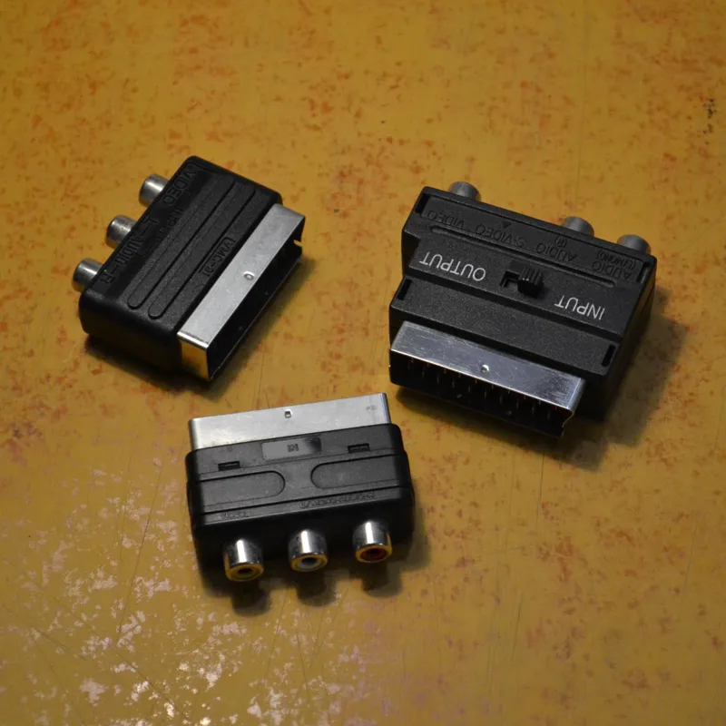 3 عدد تبدیل اسکارت (SCART)