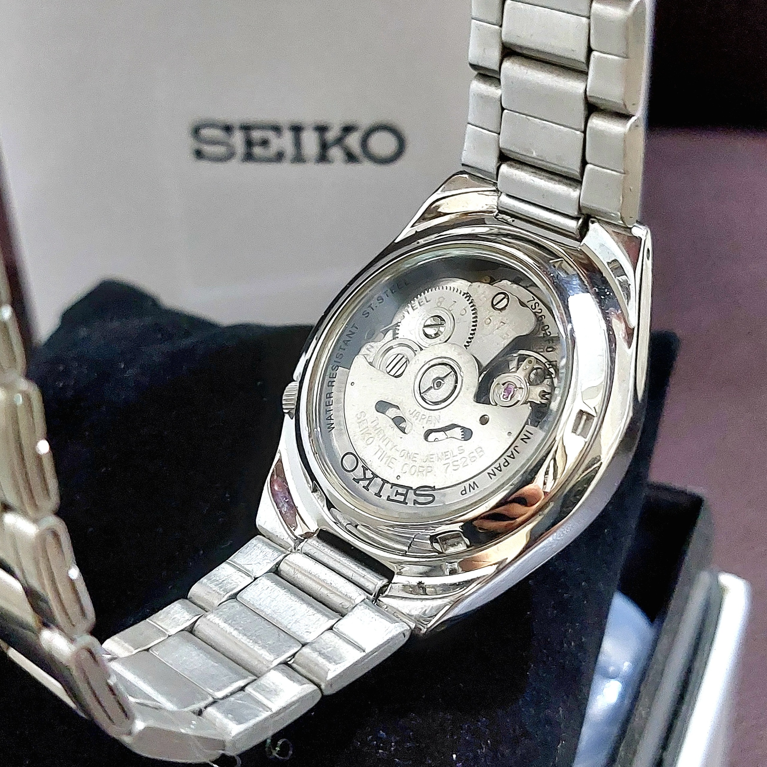 SEIKO ژاپن اتوماتیک پشت شیشه ای درحدآک باجعبه