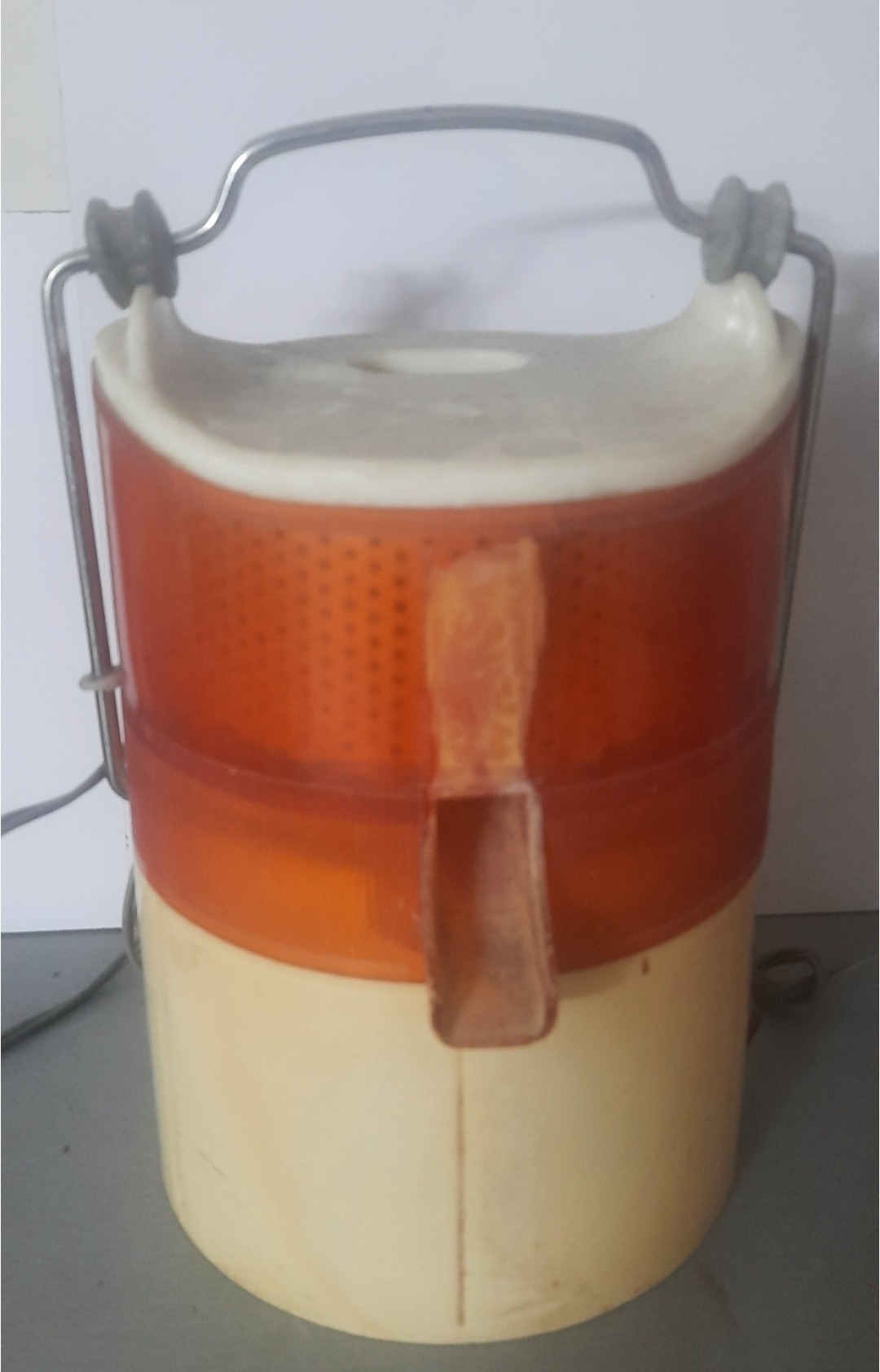 آبمیوه گیری قدیمی