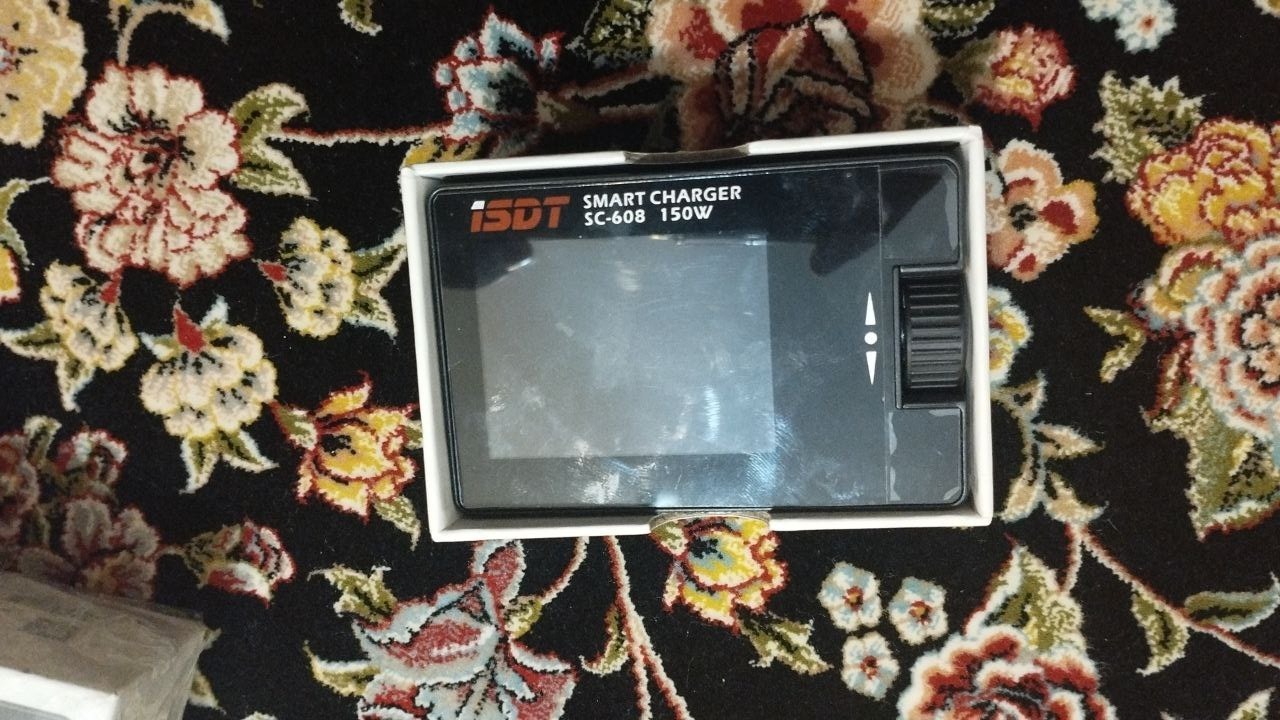 شارژر هوشمند isdt