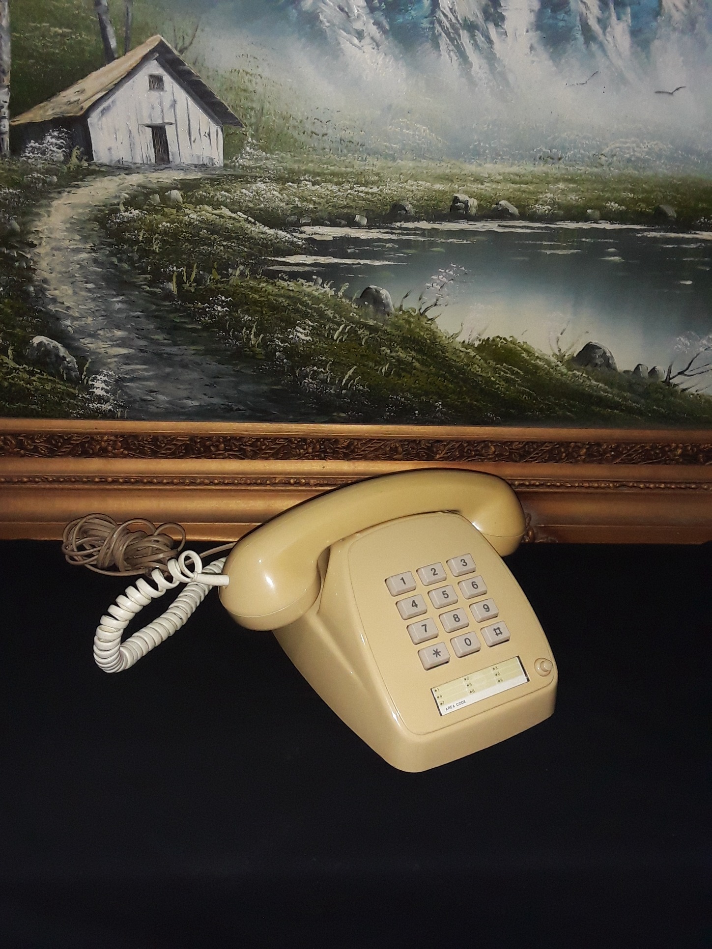 تلفن استرالیایی انتیک