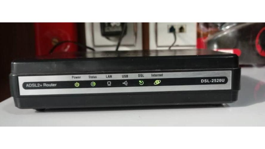 مودم adsl سیمی D-LINK