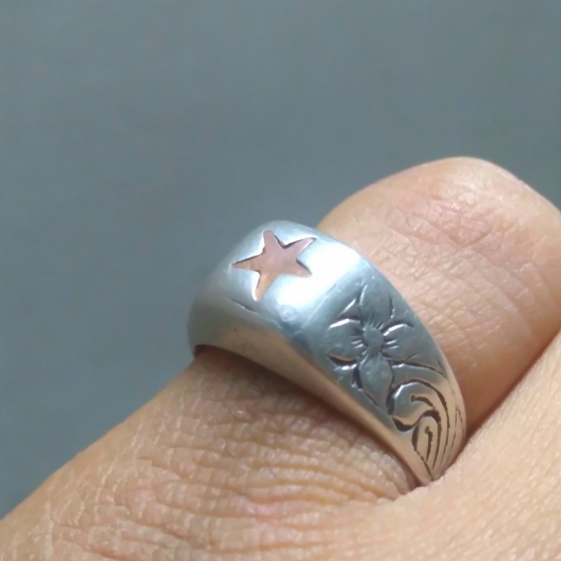 حرز نقره کهنه