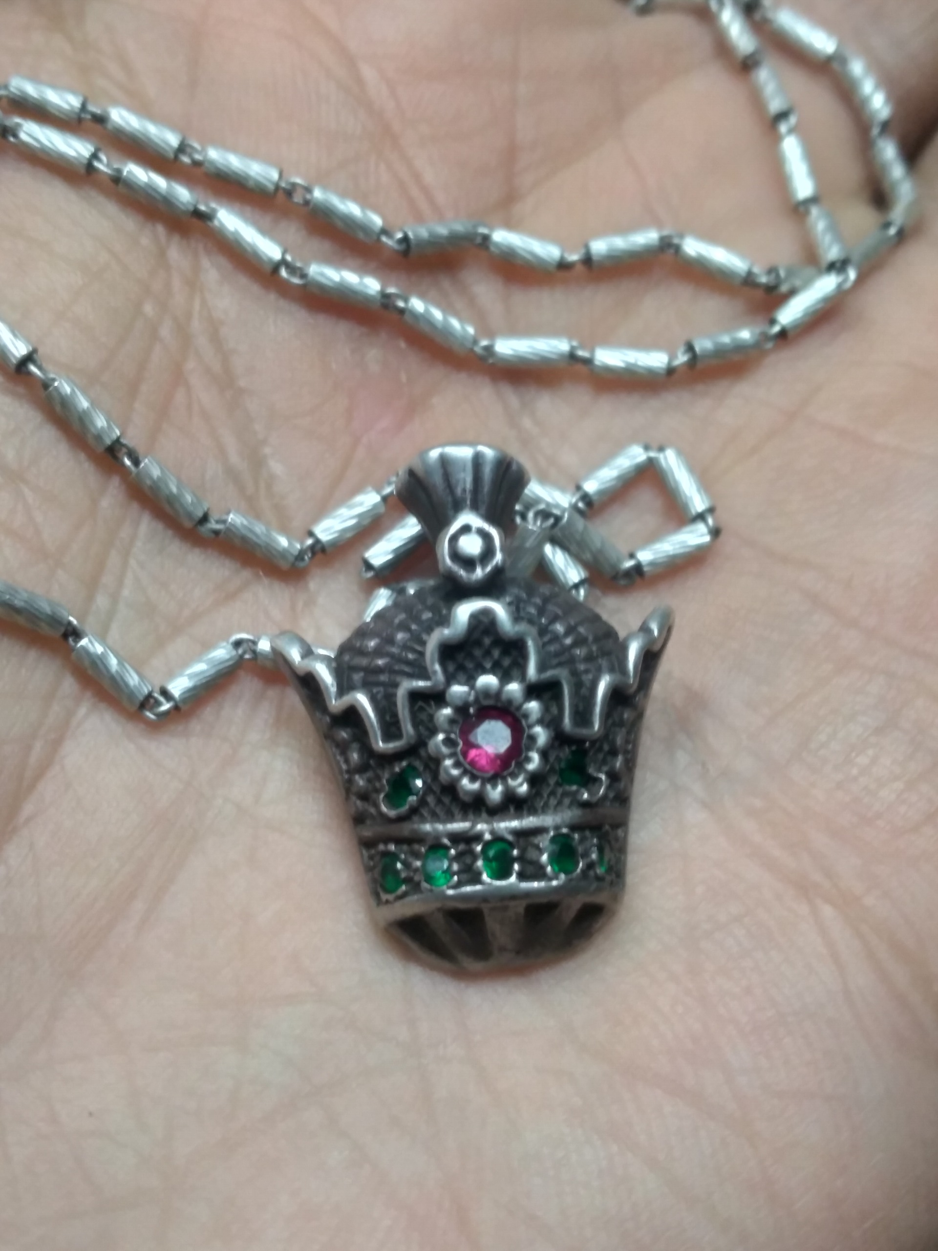 گردنی تاج نقره جواهرنشان قدیمی