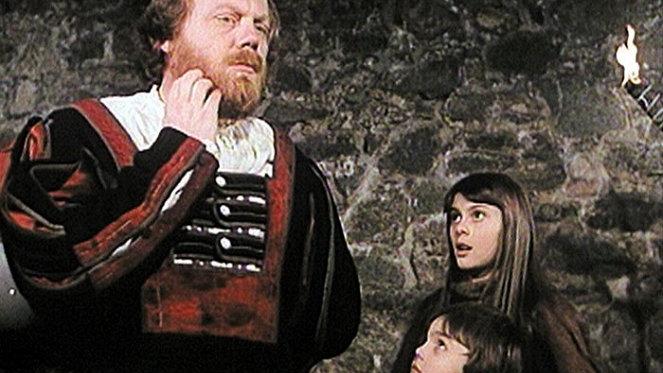 سینمایی خاطره انگیز و نایاب دروازه زمان دوبله