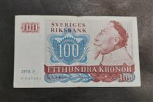 100