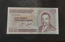 100