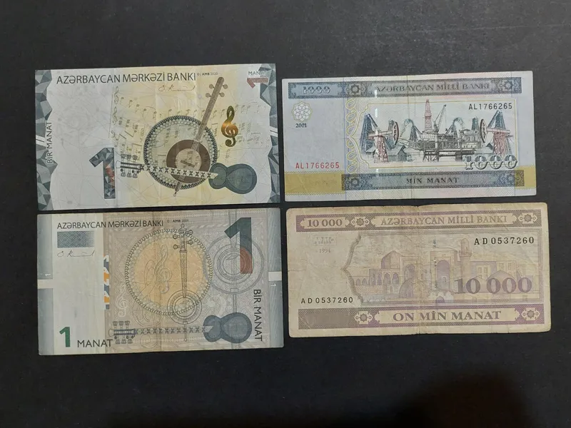 4 عدد اسکناس آذربایجان