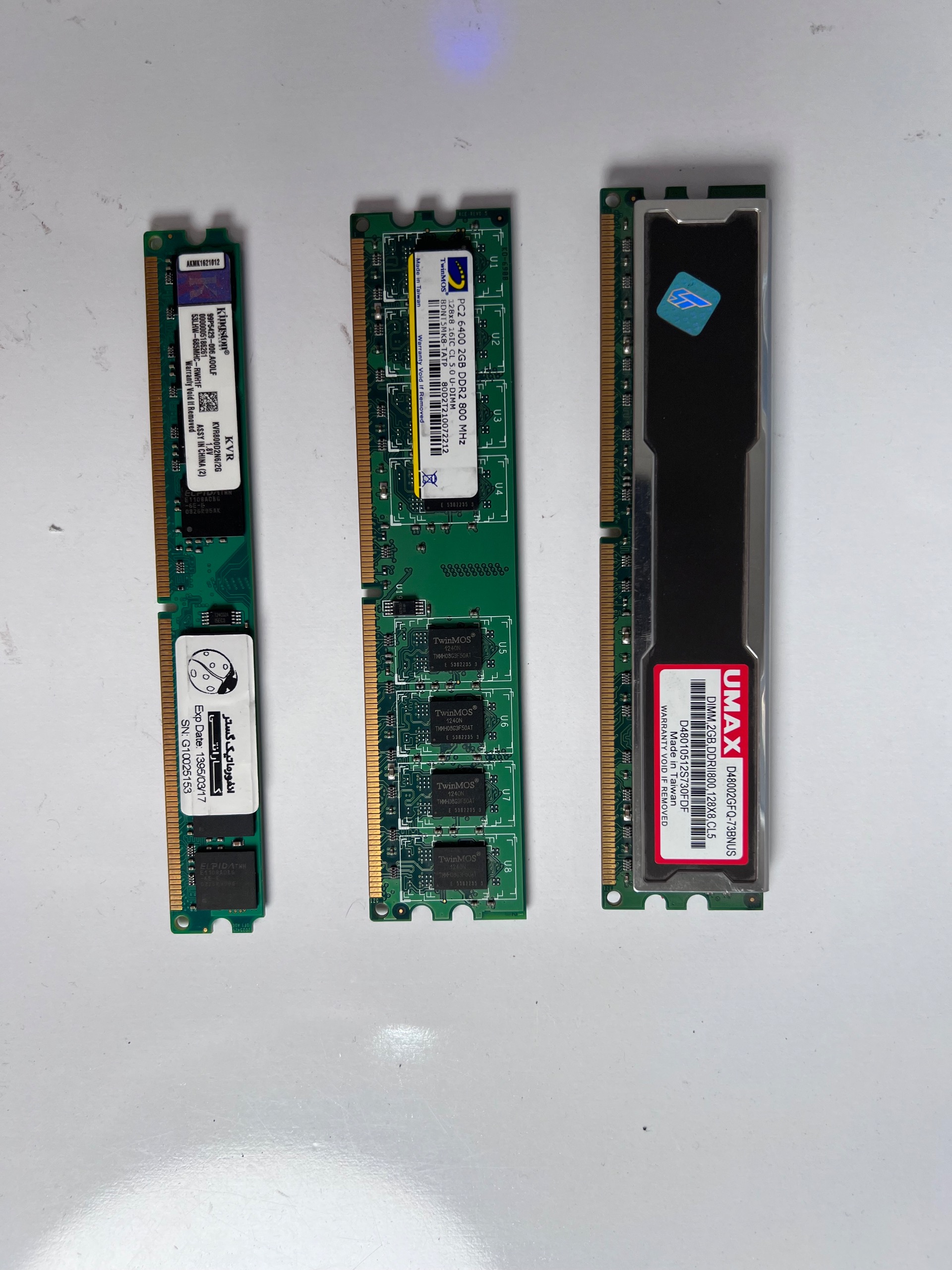 3 تا رم DDR2 باس800 برندهای UMAX-TWINMOS-KINGSTON