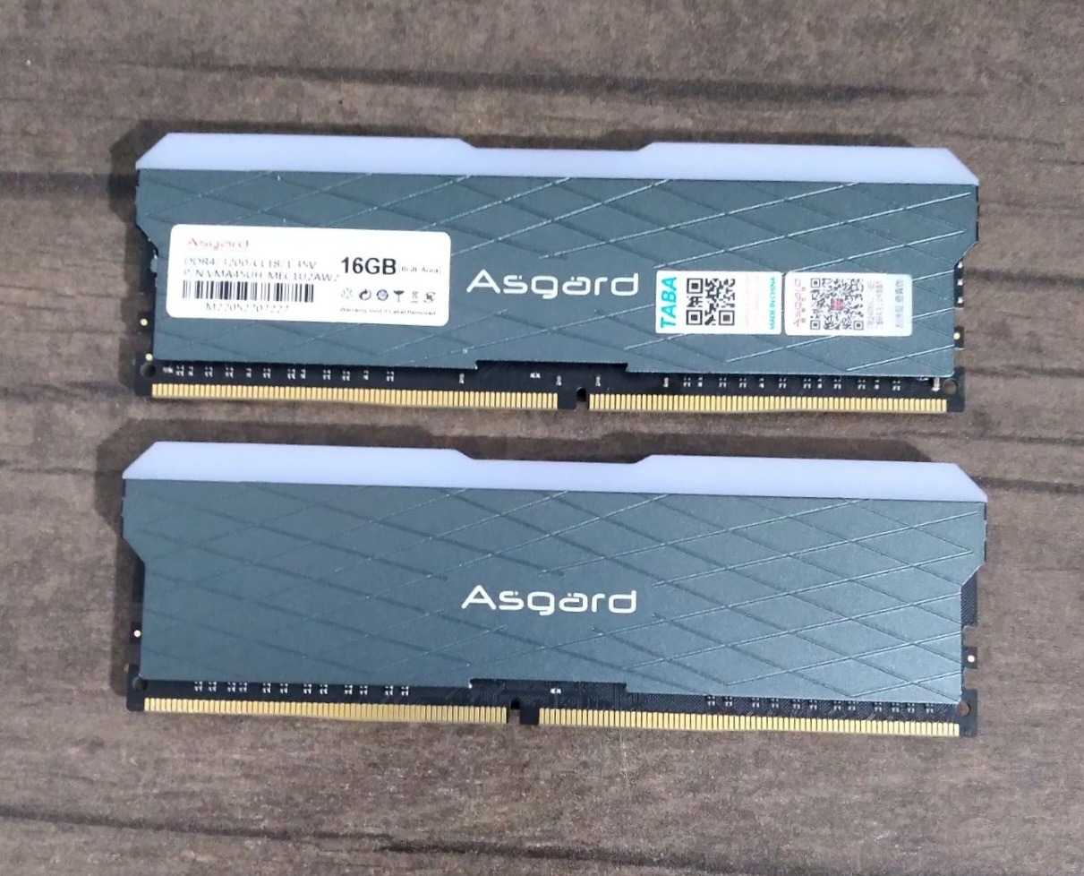 رم 32 گیگ DDR4 باس 3200 با RGB