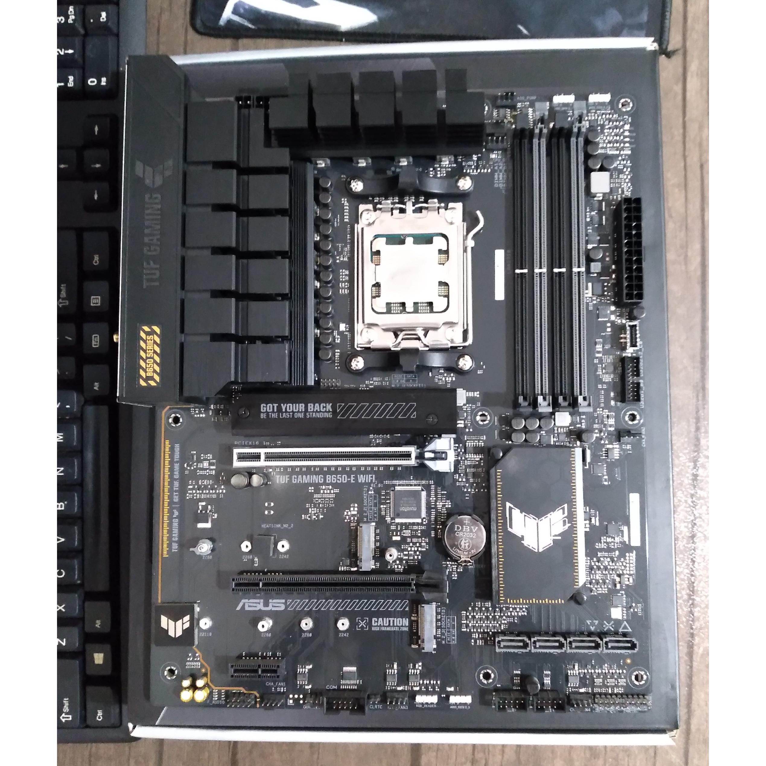 ASUS TUF GAMING B650E WIFI