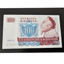 100