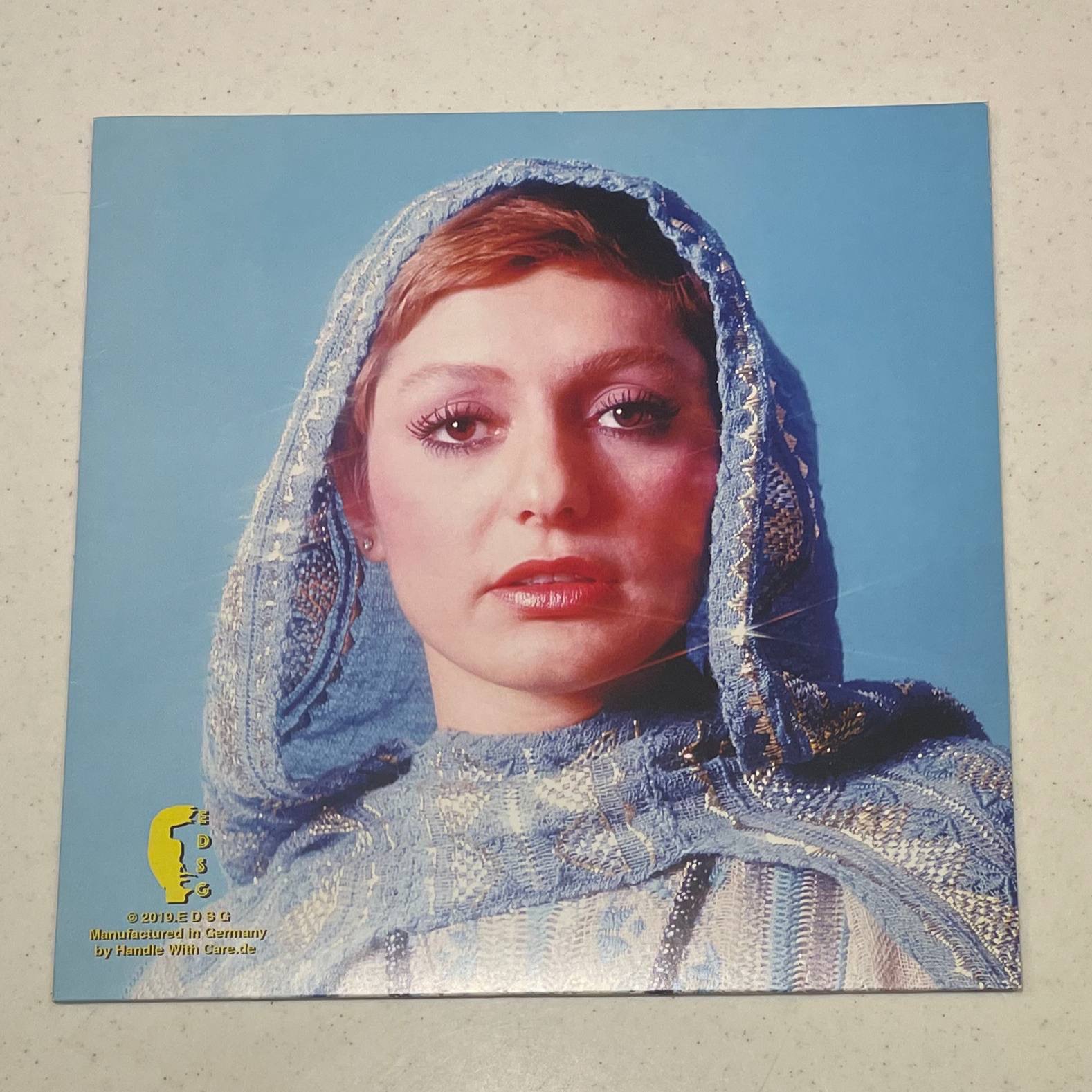 صفحه هجرت و نفس از گوگوش