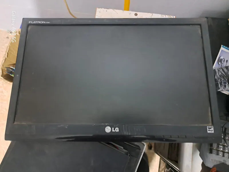 مانیتور کامپیوتر LG