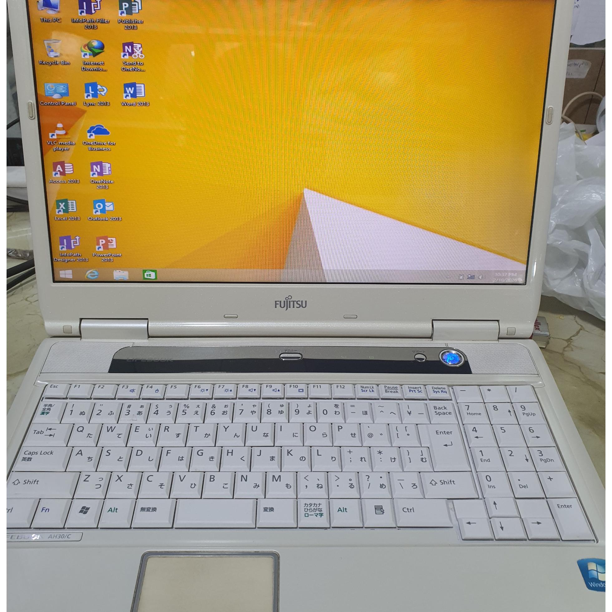 لپ تاپ استوک ژاپنی فوجیتسو