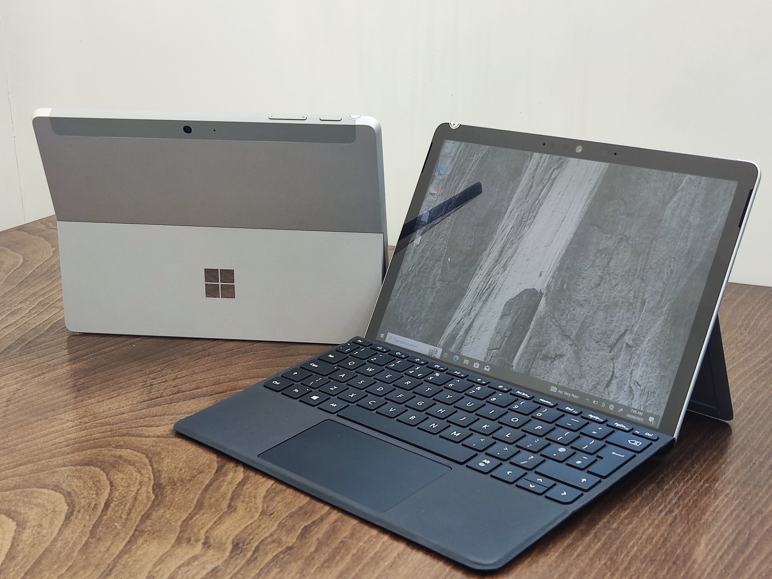SURFACE GO 2 M3 8 128