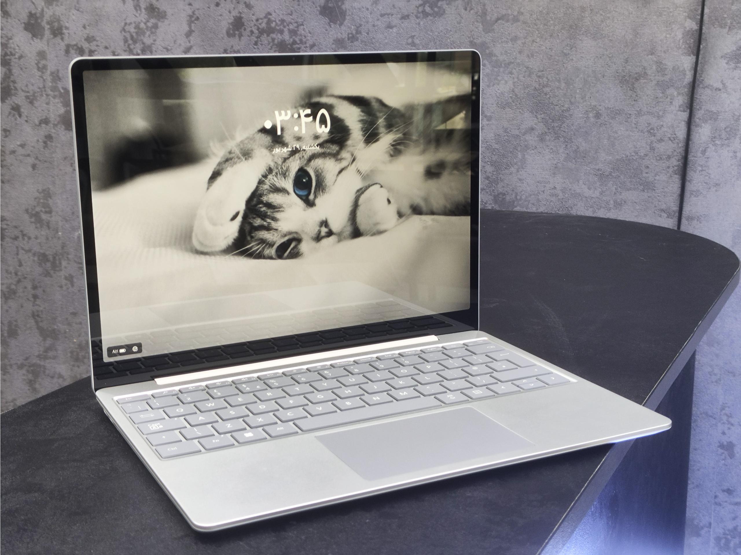 SURFACE LAPTOP GO 2 i5 16 256