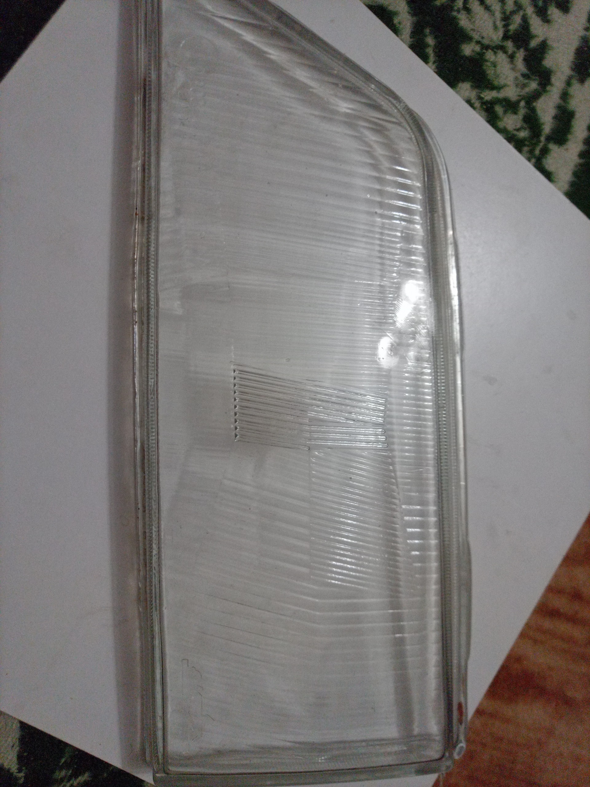 شیشه چراغ جلو