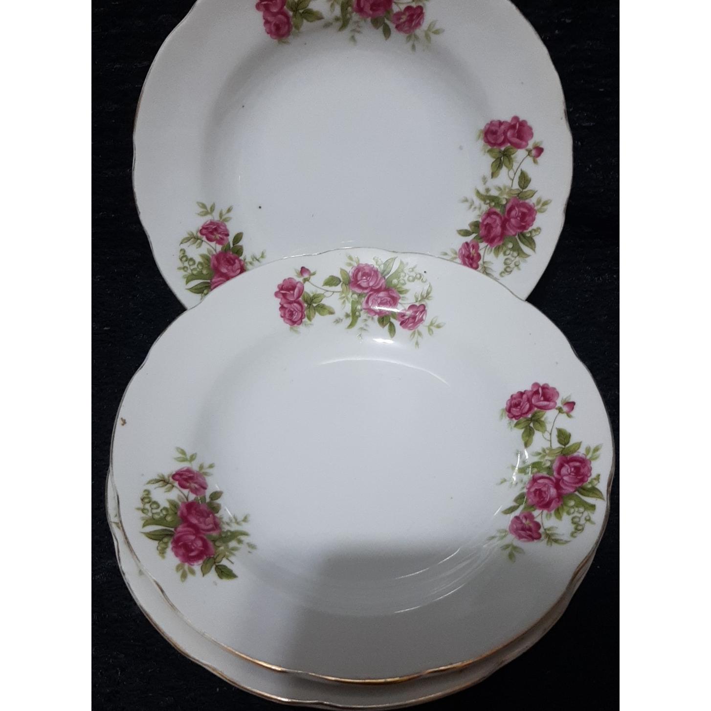 بشقاب گود گلسرخی ژاپن