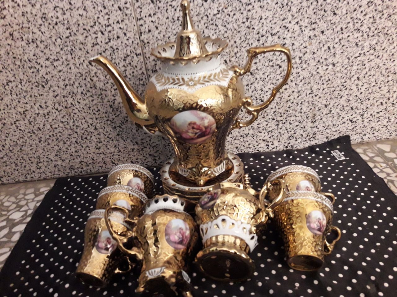 سرویس عصرانه خوری طلایی دنسی