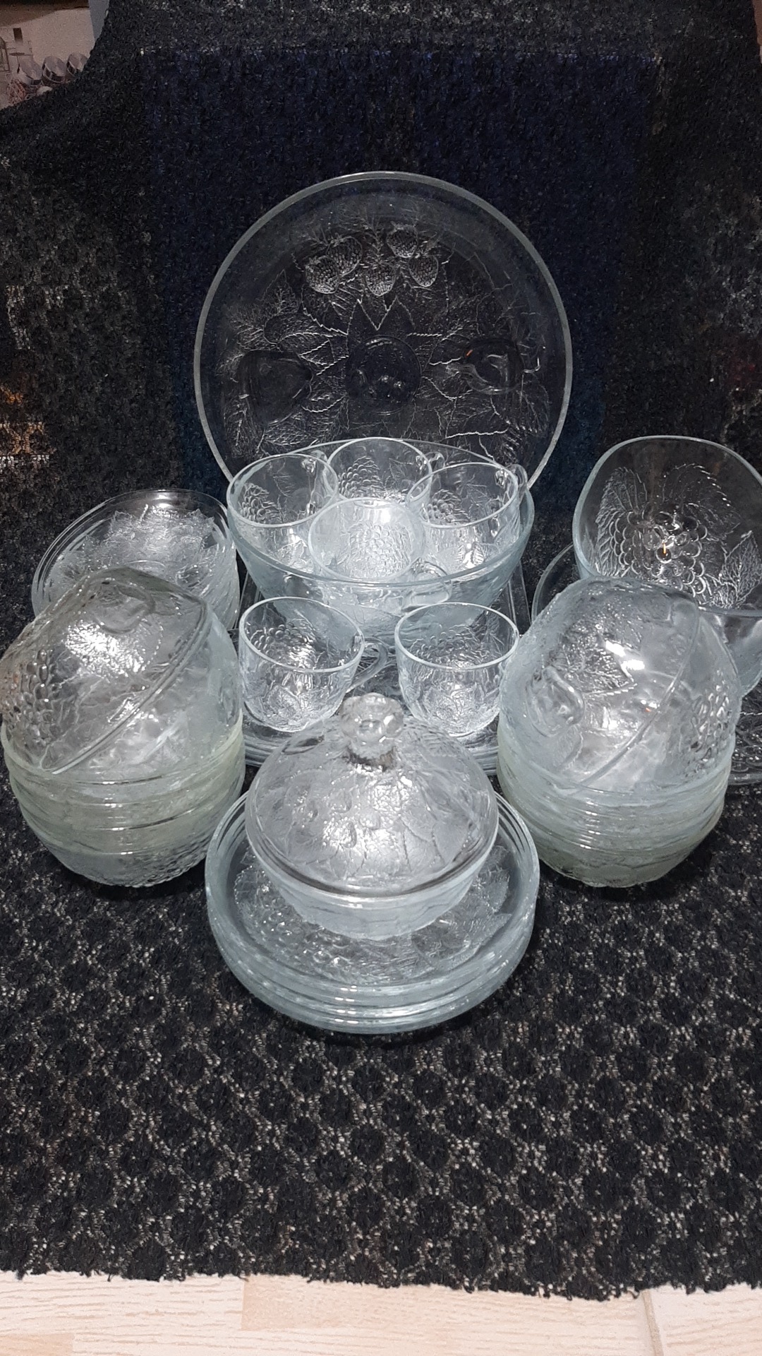 سرویس 41پارچه بلور گل میوه قدیمی