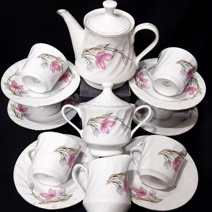 سرویس 17پارچه چای خوری قدیمی