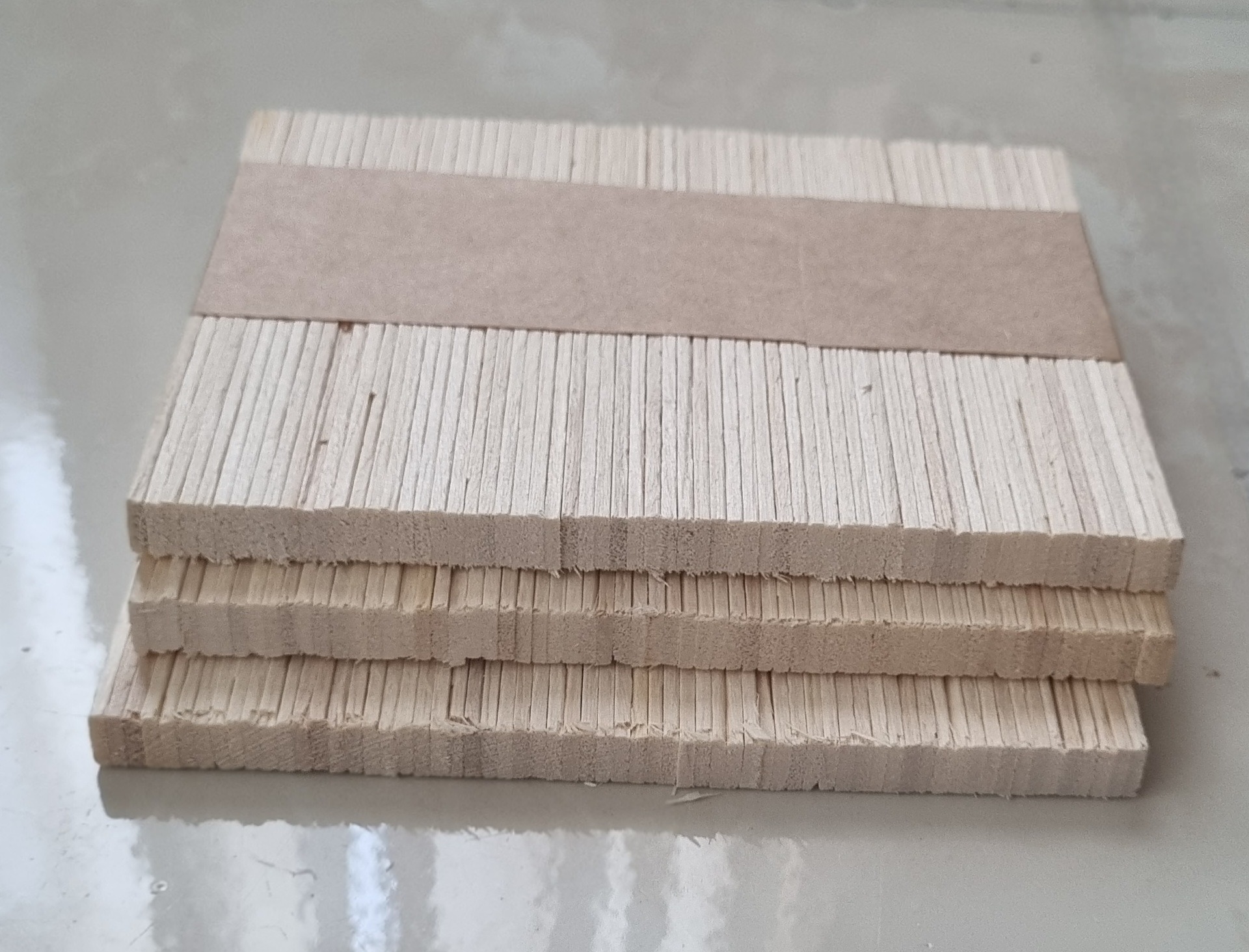 چوب بستنی مناسب ساخت ماکت هنری