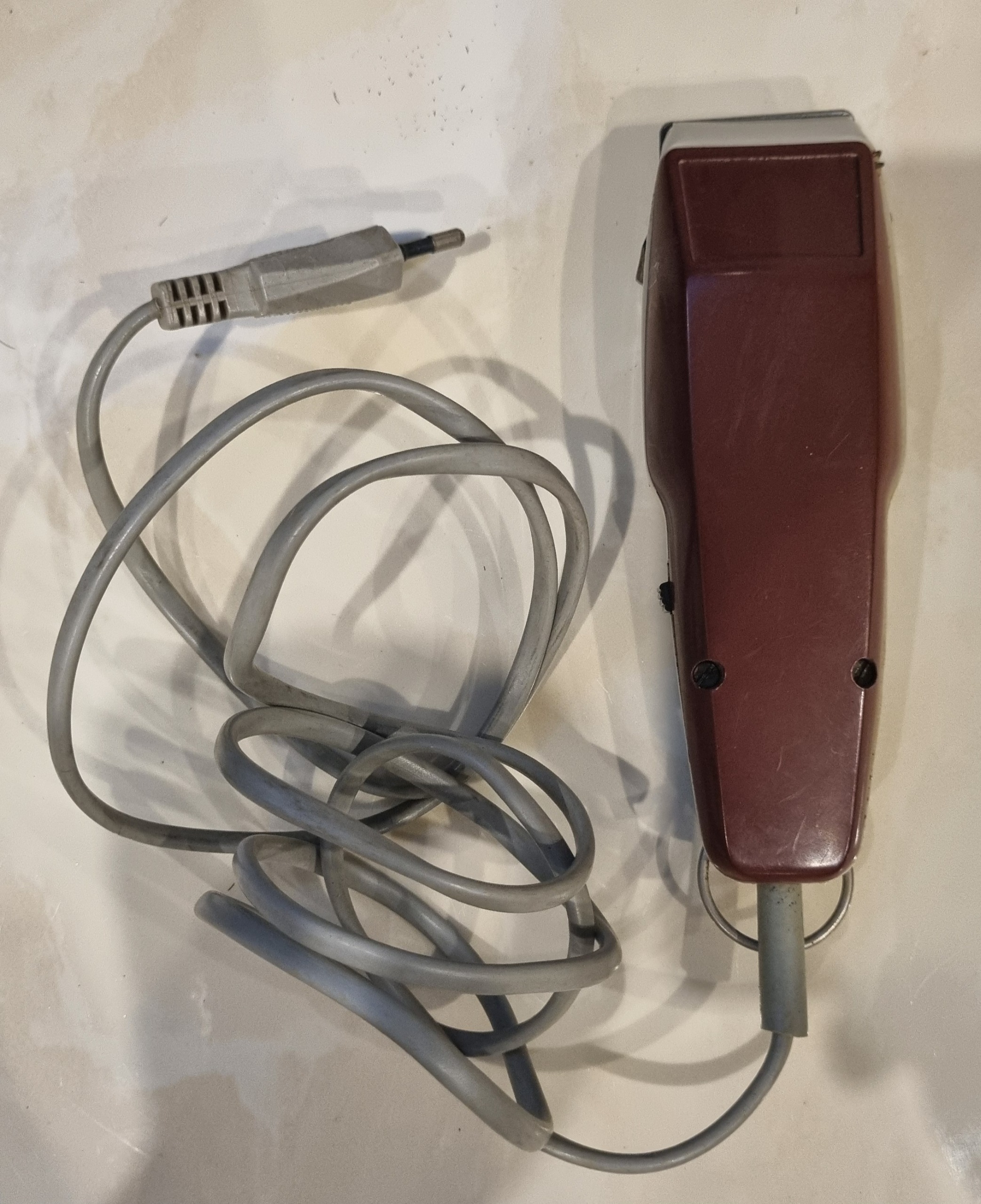 2 عدد ماشین ریش تراش قدیمی