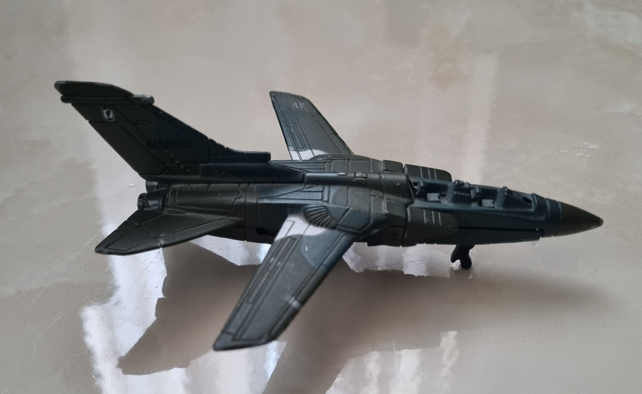 ماکت فلزی هواپیما جنگنده f-11