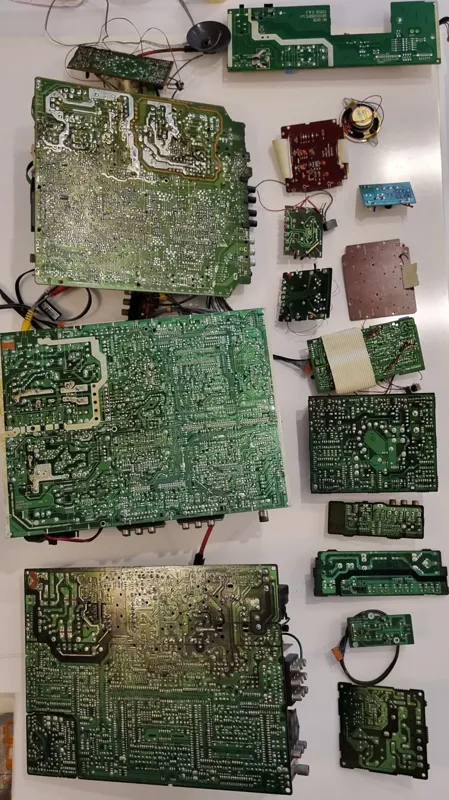 5.5 کیلو گرم برد الکترونیکی