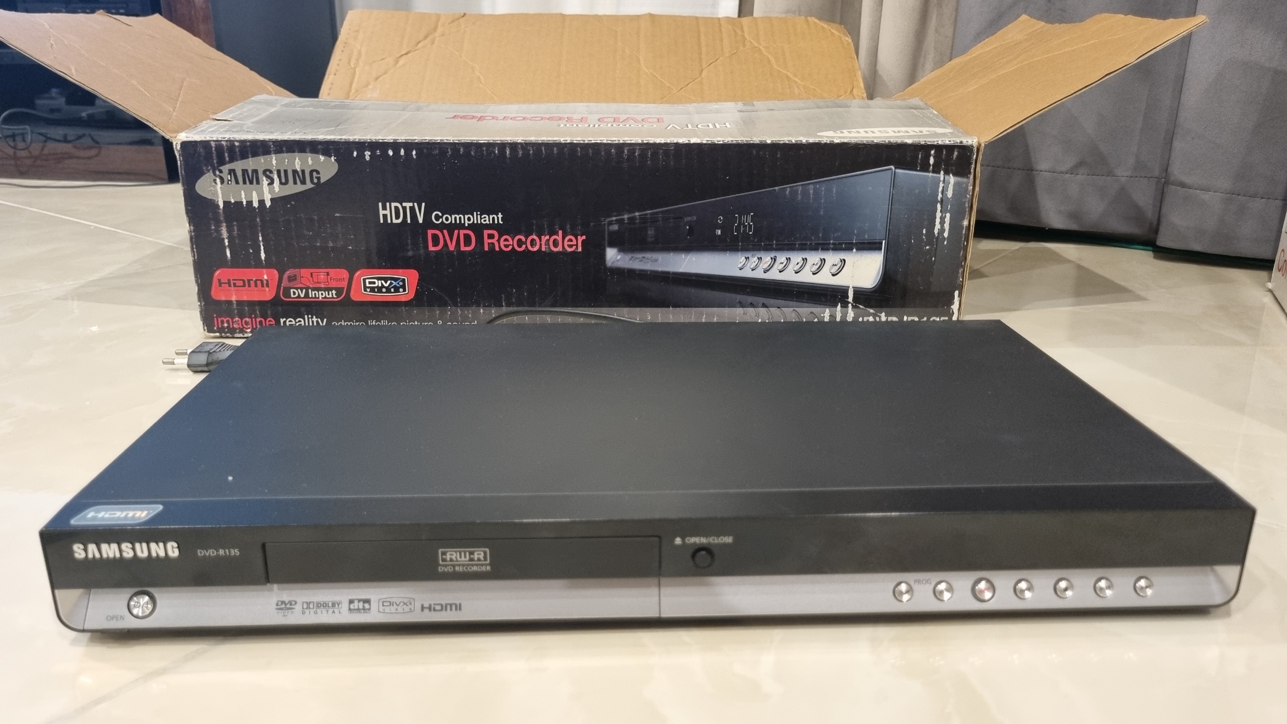 ضبط و پخش دی وی دی DVD-R135 سامسونگ