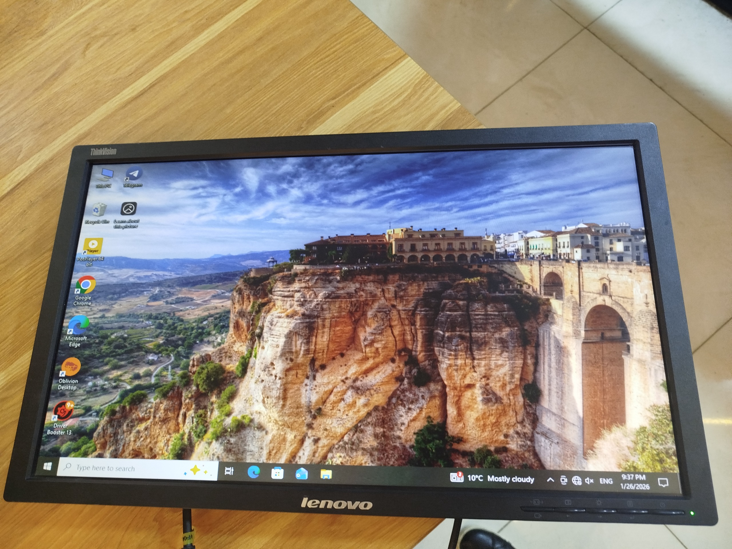 مانیتور لنوو مدل T2220wa