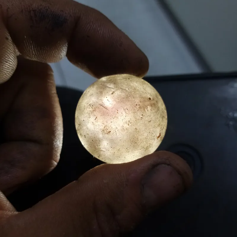 نگین درشت کهربایی پودری