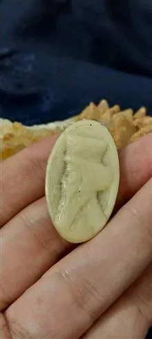 نگین